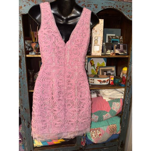 NWT BCBG MAX AZRIA $338 MARISSA LACE DRESS IN DUSTY LAVENDER 2 - Picture 2 of 9